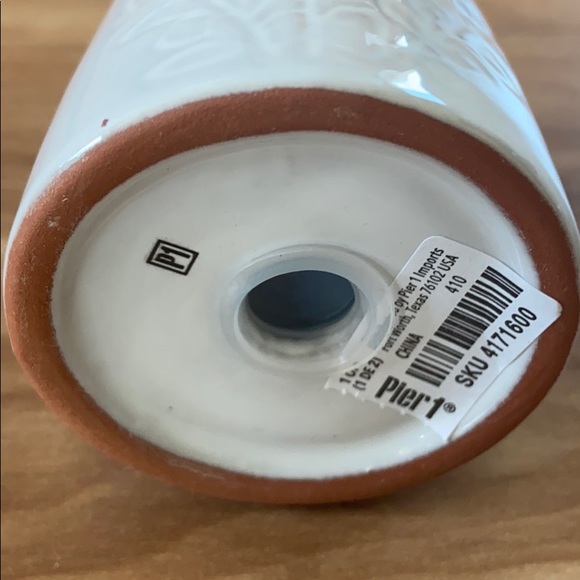 Pier 1 Glazed Terracotta Salt & Pepper Shaker - Picture 11 of 12